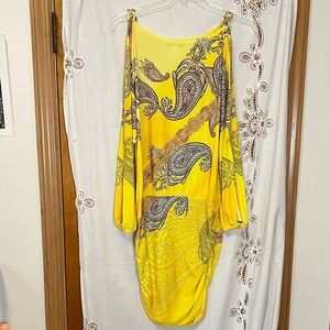 Size medium VENUS Yellow Paisley Dress with gold colored Accents and ruched side